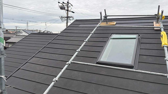 天窓設置後の屋根状況